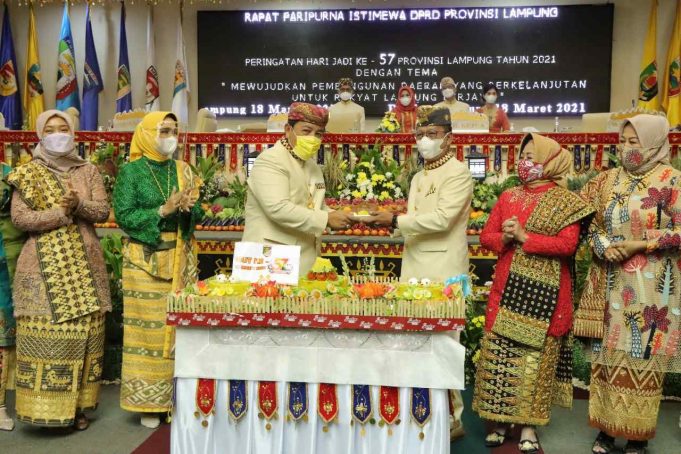 Gubernur Arinal Djunaidi Hadiri Rapat Paripurna Istimewa DPRD Peringatan HUT Ke-57 Provinsi Lampung