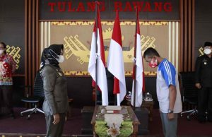 Pesan Bupati Tulang Bawang Saat Serahkan Piagam FK dan PSM