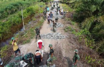 TMMD ke 110 Kodim 0429/Lamtim, Bangun jalan Onderlagh warga Sukorahayu – Karang Anyar ekonomi menjadi Baik