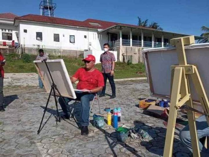 Kebun Edukasi Menarik Perhatian Wisatawan Hingga Pelukis