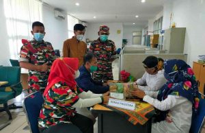 Bagian Kesra Setda Muba Terima Hasil Donasi Peduli Palestina dari LMP dan PD IWO Muba