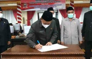 DPRD Lamsel Setujui Raperda Pertanggungjawaban APBD TA 2020