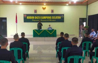Jam Komandan Kepada Peserta Polsuspas di Kodim 0421/LS