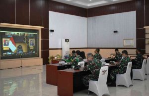 Danrem 043/Garuda Hitam Ikuti Rakor Program Serbuan Vaksinasi Yang Dipimpin Panglima TNI Secara Virtual