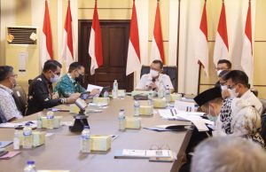Sekdaprov Lampung Pimpin Rapat Forum Kemitraan Pemangku Kepentingan Provinsi Lampung