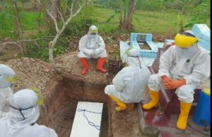 Di Kabupaten Pringsewu 95 Orang Meninggal, Dimakamkan Dengan Prokes Covid-19