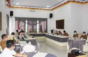 Pemkot Metro Lakukan Rapat Tim Gugus Tugas Covid-19 Melalui Zoom Meeting