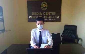 Sempat Tak Ingin Kuliah Hingga Akhirnya Banggakan Orang Tua, Tri Suratno Lulusan IIB Darmajaya Diterima Menjadi ASN di Mahkamah Agung