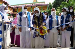 Ketua Dewan Pembina IWAPI Lampung, resmikan Rumah “BETIK”