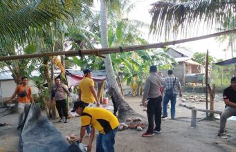 Jajaran Polres Lamsel Bersama Polsek Penengahan Grebek Judi Sabung Ayam dan Koprok