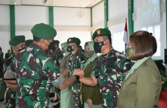 Brigjen TNI Drajad Brima Yoga,S.I.P.,M.H Pimpin Acara Tradisi Penerimaan Perwira Baru dan Sertijab Serta Pelepasan Pejabat Korem 043/Gatam