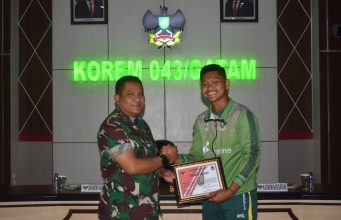 Danrem 043/Gatam Sambut Kontingen Tim PP Hidayatul Mubtadin Lampung