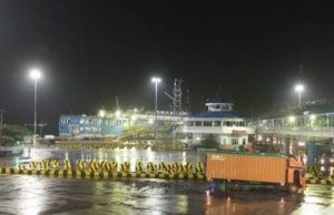 Cuaca Buruk, ASDP Tunda Pelayanan Penyebarangan Merak-Bakauheni