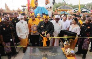 Gubernur Arinal Resmikan Pura Catur Parhyangan MGPSSR di Kecamatan Seputih Banyak