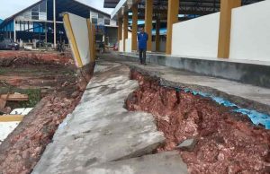 Disambar Petir, Begini Kesaksian Warga Terkait Pagar Pasar Randik