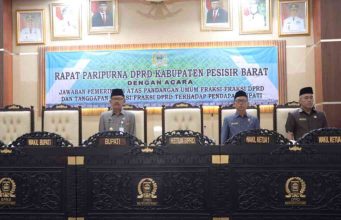 DPRD Kabupaten Pesibar Gelar Paripurna Jawaban Pemerintah Terhadap Pandangan Fraksi