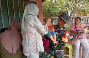 Cegah Stunting, Babinsa Kodim 0421/LS Dampingi Kegiatan Posyandu