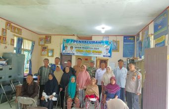 Aparatur Pekon Pakunegara Salurkan BLT-DD Kepada 23 KPM