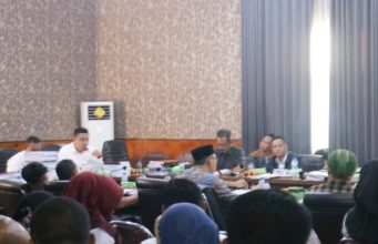 Pimpin Rapat Banggar, Merik Havit : Disperkim Harus Fokus Perhatikan Kualitas Bahan Matrial