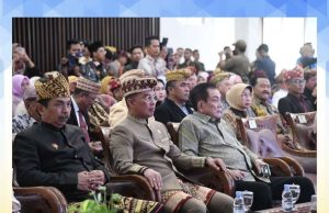 Ketua Komisi V DPRD Lampung dan Sekretaris DPRD Hadiri Pemberian Gelar Adat untuk Pj. Gubernur Lampung