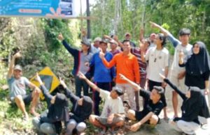 Mahasiswa STIA Bengkulu Ajak Generasi Muda Peduli Kebersihan Lingkungan
