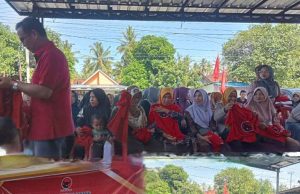 Waka II DPRD Kaur dari Fraksi PDIP penyerahan Beasiswa Kartu Program Indonesia Pintar