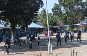 Kepala SMA 1 Ajak Tim Volly Latihan Dalam Rangka Menghadapi Turnamen HUT RI ke-80 Tingkat SMA