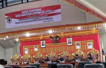 DPRD Lamsel Gelar Rapat Paripurna, Sampaikan Peraturan Tentang Kode Etik dan Tata Cara Badan Kehormatan