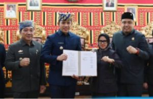 DPRD Lamsel, Gelar Rapat Paripurna Penandatanganan Nota Kesepakatan KUA-PPAS 2026