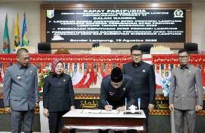 Rapat Paripurna DPRD Provinsi Lampung Tetapkan Program Pembentukan Perda 2026