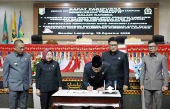 Rapat Paripurna DPRD Provinsi Lampung Tetapkan Program Pembentukan Perda 2026