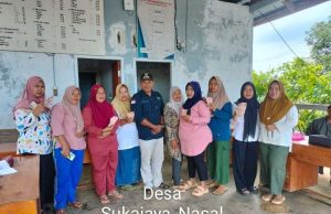 Kades Sukajaya Salurkan insentif kepada Kader-Kader Desa