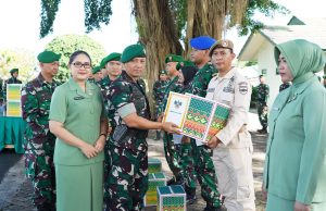 Danrem 043/Gatam Lepas Keberangkatan Cuti Gelombang Pertama dan Berikan Tali Asih
