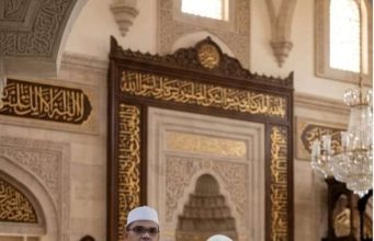 Menyambut Hari Raya Idul Fitri 1447, Mardianto dan Istrinya Mengucapkan Minal Aidzin Walfaidzin