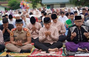 Sambut Hari Kemenangan Danrem Tunaikan Sholat Idul Fitri 1447 H / 2026 M Bersama Keluarga Besar Korem 043/Gatam dan Masyarakat