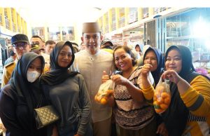 Blusukan ke Pasar Natar, Bupati Egi Cek Harga Sembako Jelang Lebaran, Pedagang: Masih Stabil