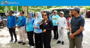 Zita Anjani Ajak Finalis Muli Mekhanai Bersih Pantai Semukuk, Titip Misi Jaga Lingkungan