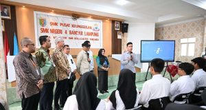 Tinjau Pelatihan Vokasi di SMKN 4 Bandar Lampung, Wapres Dukung Penguatan SDM Berdaya Saing Global