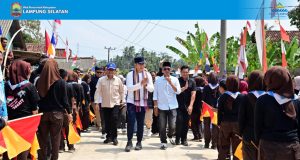 Dari Kampung “Acak-acakan” Jadi Lebih Tertata, Bupati Egi Jagokan Baru Ranji Tiga Besar Desa Helau