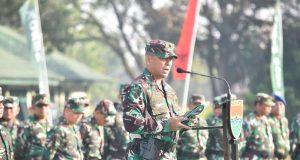 Danrem 043/Gatam Motivasi Kontingen Balakrem dan Yonif 143/TWEJ pada Pembukaan Lomba Binsat Kodam XXI/Radin Inten