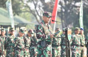 Danrem 043/Gatam Motivasi Kontingen Balakrem dan Yonif 143/TWEJ pada Pembukaan Lomba Binsat Kodam XXI/Radin Inten