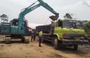 Tindak Tegas Illegal Refinery di Wilayah Hukumnya, Polsek Sanga Desa Bawa Barang Bukti ke Polres Muba