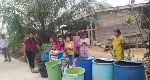 Koramil Babat Toman Salurkan Air Bersih untuk 211 KK Terdampak Kekeringan di Desa Bukit Indah