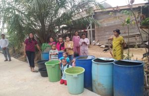Koramil Babat Toman Salurkan Air Bersih untuk 211 KK Terdampak Kekeringan di Desa Bukit Indah