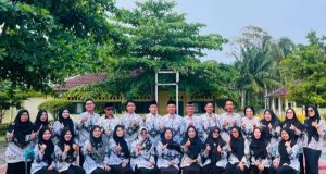 Dewan Guru SMPN 16 Kaur Kompak Memajukan Sekolah, Lingkungan tertata Bersih dan Siswa Tertib