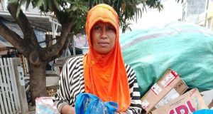 PJS Muba Berbagi Berkah, Puluhan Paket Sembako Dibagikan untuk Warga Kurang Mampu di Sekayu