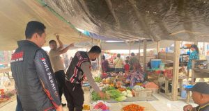 Polsek Batanghari Leko Patroli Dialogis dan Pantau Harga Sembako di Pasar Kalangan SP.2 Bukit Selabu
